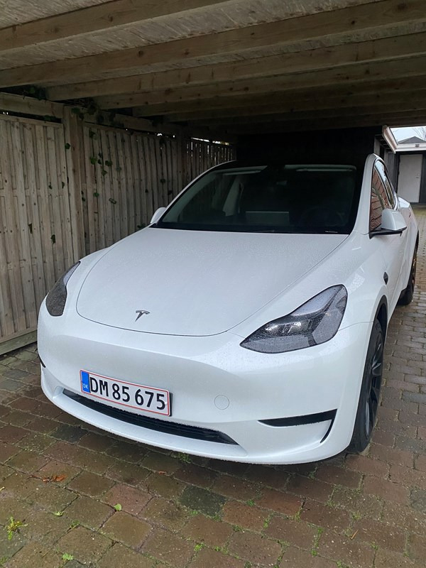 undefined Tesla Model Y fra 2023