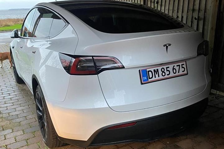 undefined Tesla Model Y fra 2023
