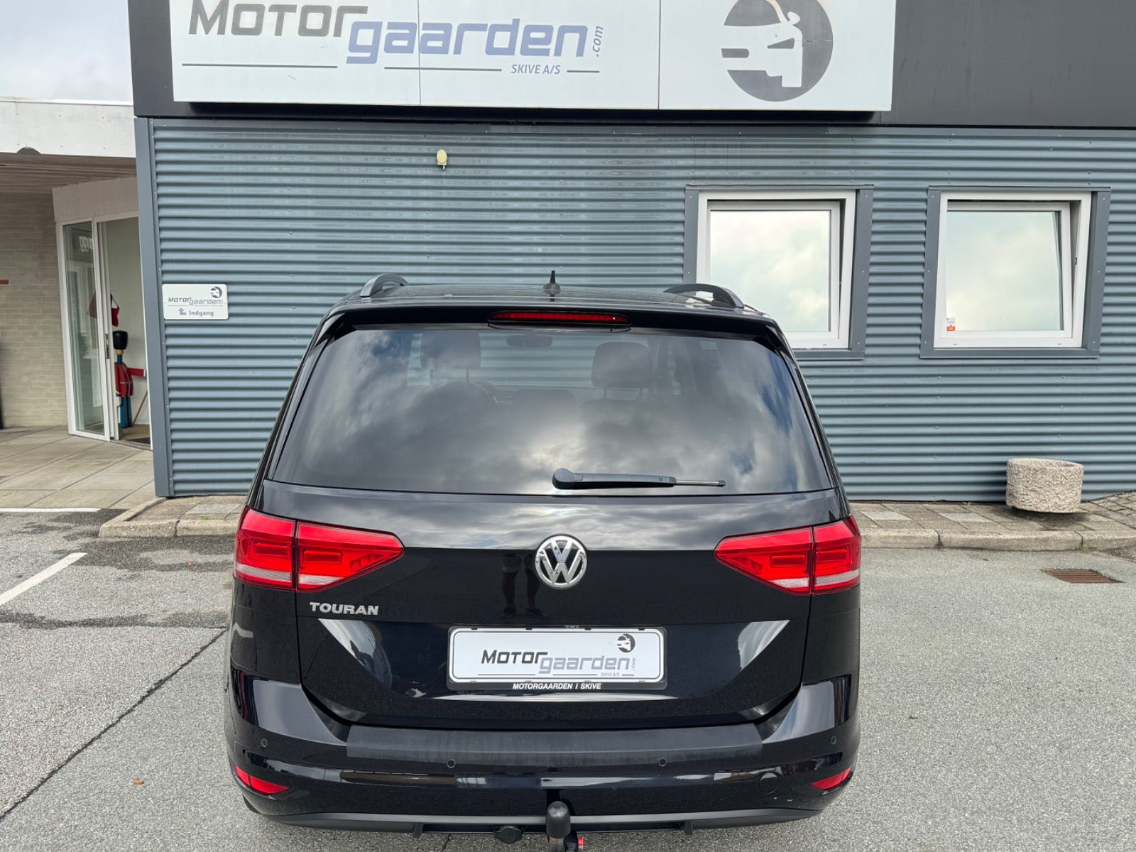 Sort VW Touran fra 2019