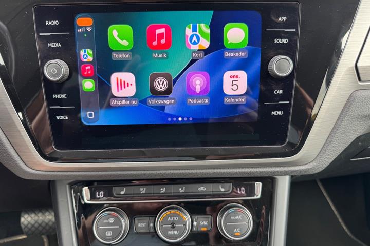Sort VW Touran fra 2019