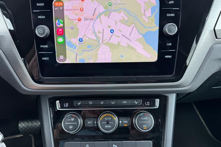 Sort VW Touran fra 2019