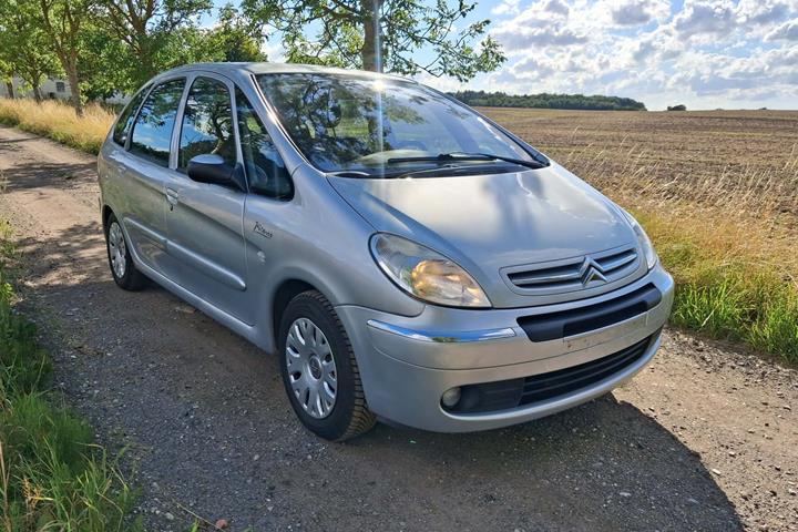 Sølv Citroën Xsara Picasso fra 2004