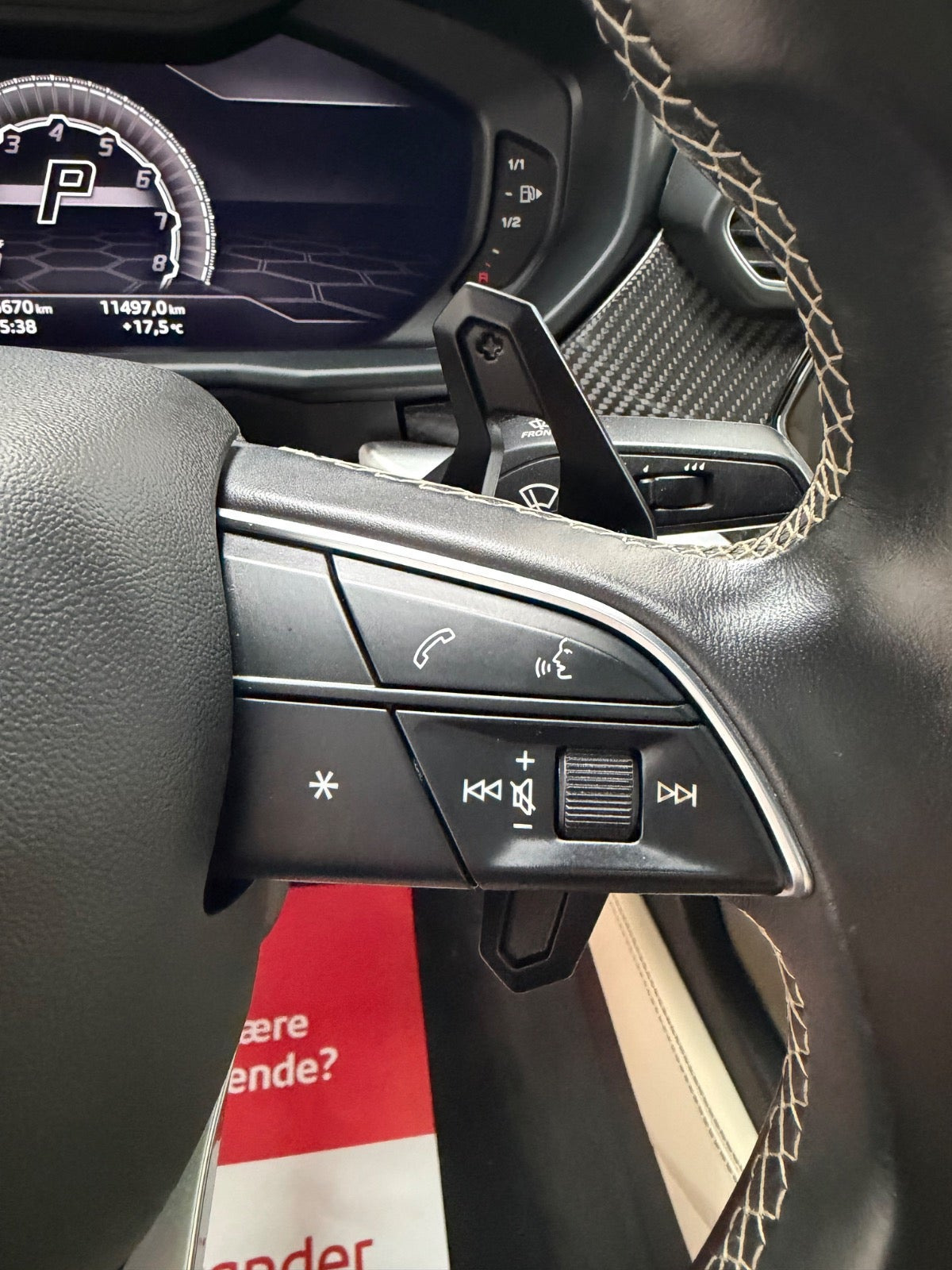 Grå Lamborghini Urus fra 2019