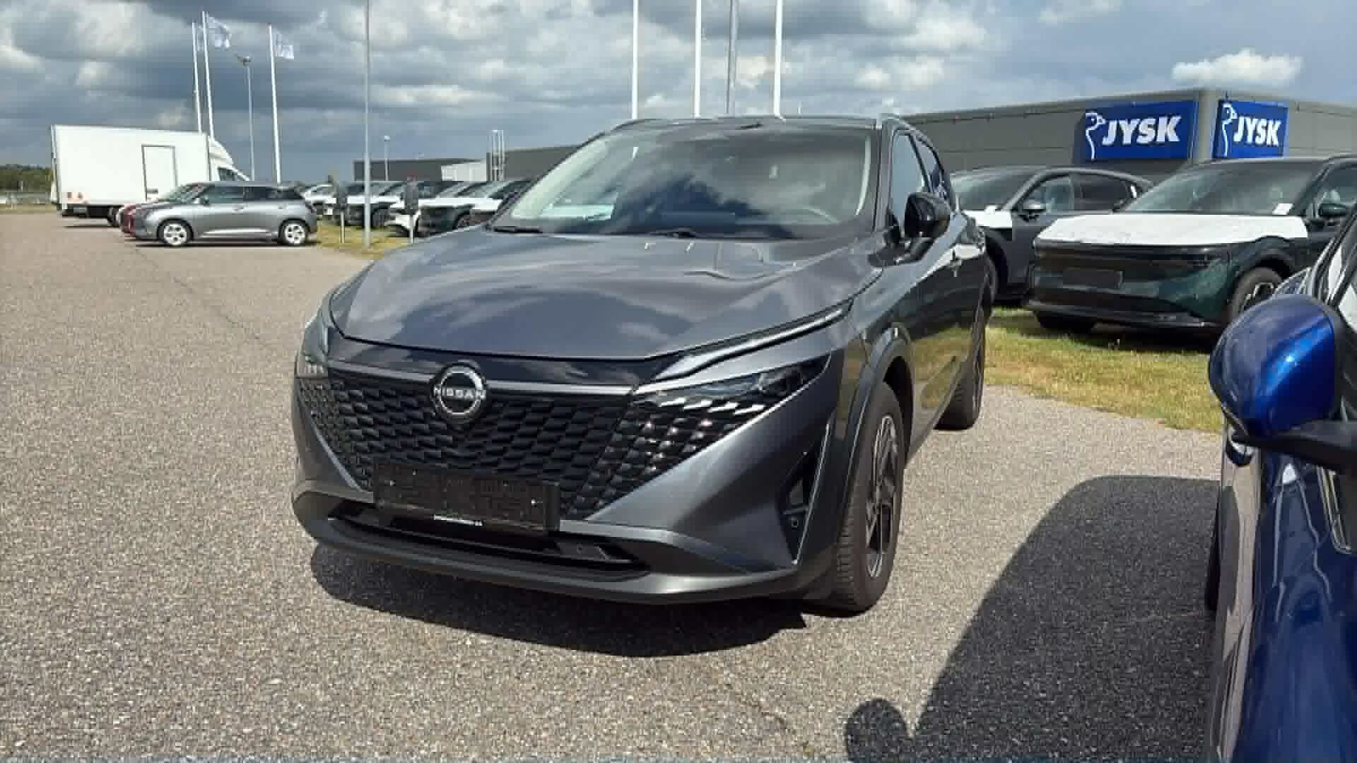 Grå Nissan Qashqai fra 2026