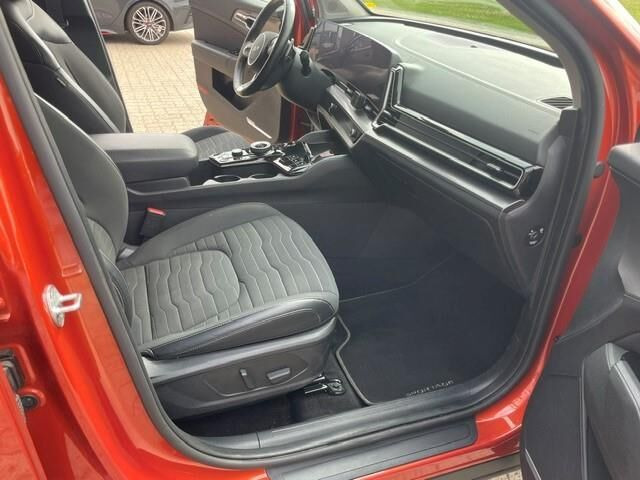 Orange Kia Sportage fra 2022