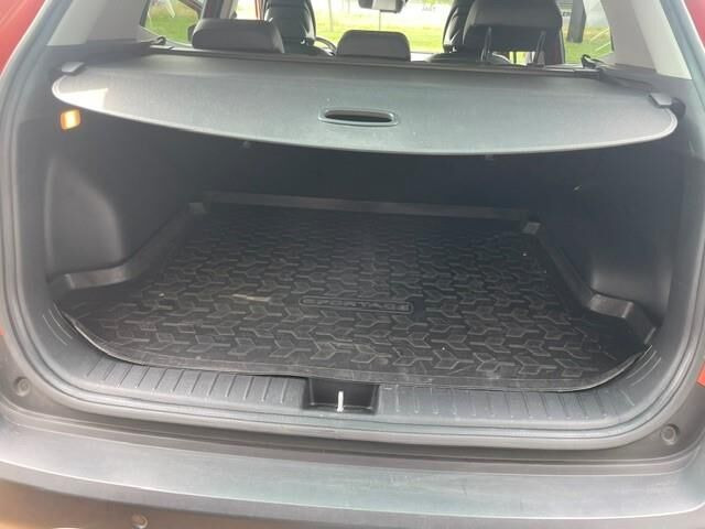 Orange Kia Sportage fra 2022