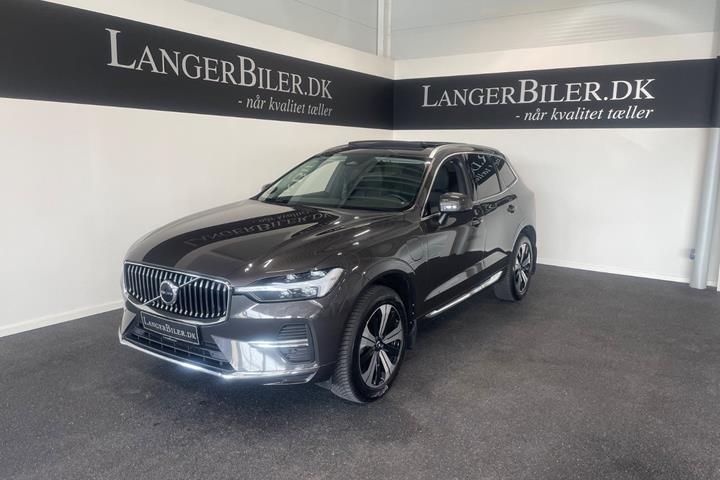 Brun Volvo XC60 fra 2023