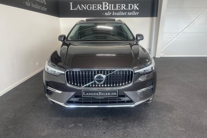 Brun Volvo XC60 fra 2023