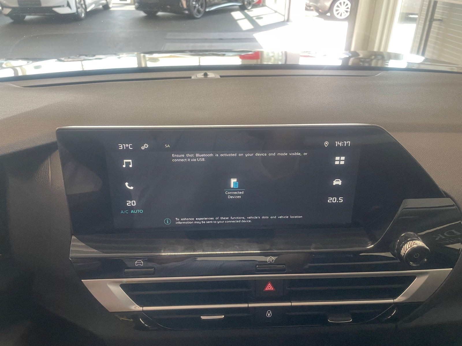 Grå Citroën C4 X fra 2023
