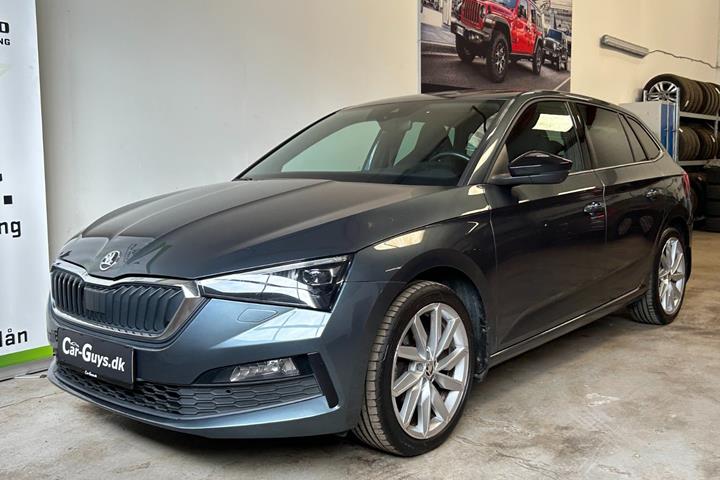 Sort Skoda Scala fra 2020
