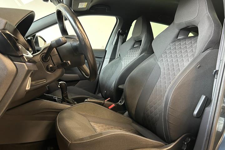 Sort Skoda Scala fra 2020