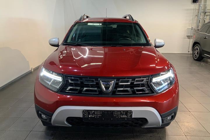 Rød Dacia Duster fra 2021