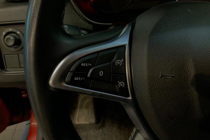 Rød Dacia Duster fra 2021