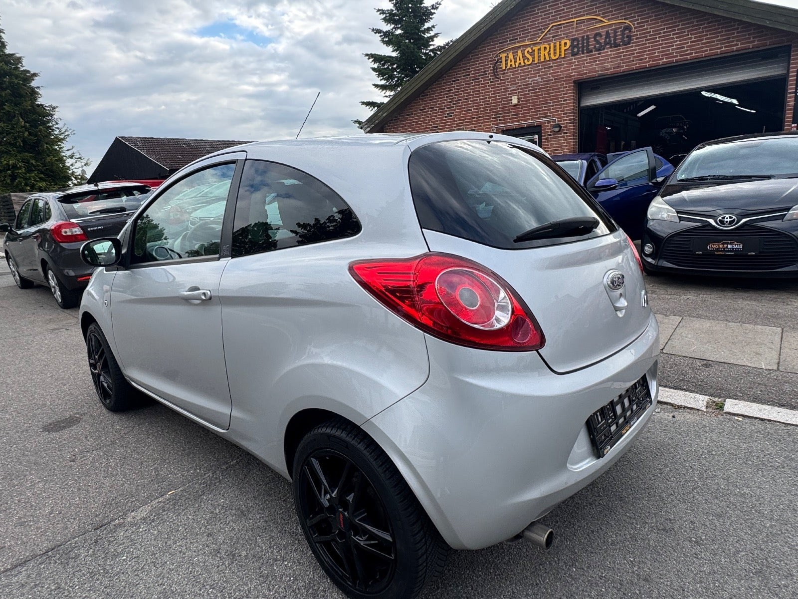 Sort Ford Ka fra 2013