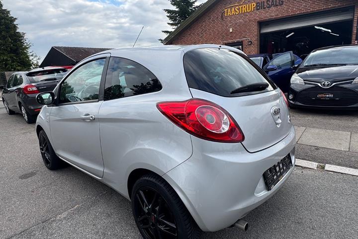 Sort Ford Ka fra 2013