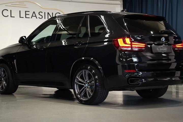Sort BMW X5 fra 2013