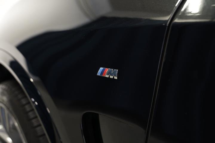 Sort BMW X5 fra 2013