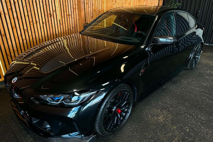 Sort BMW M3 fra 2023