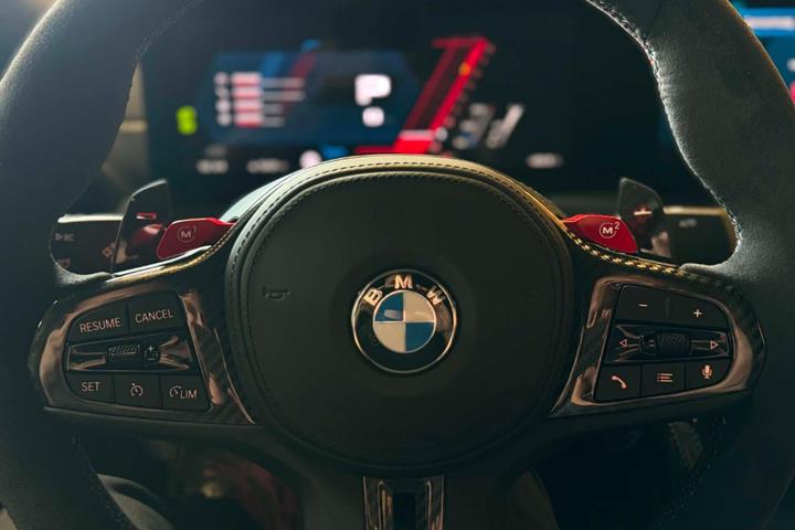 Sort BMW M3 fra 2023