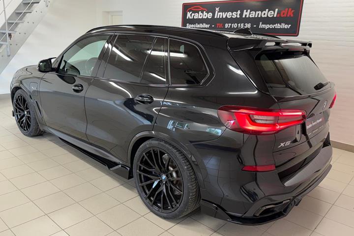 Sort BMW X5 fra 2022