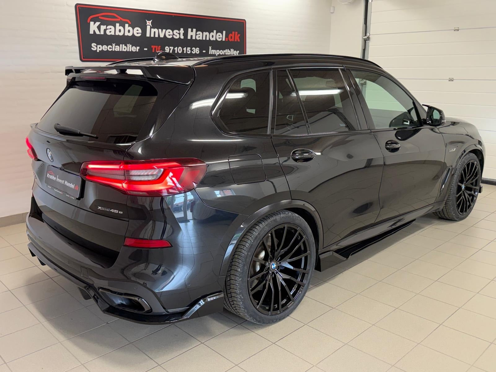 Sort BMW X5 fra 2022