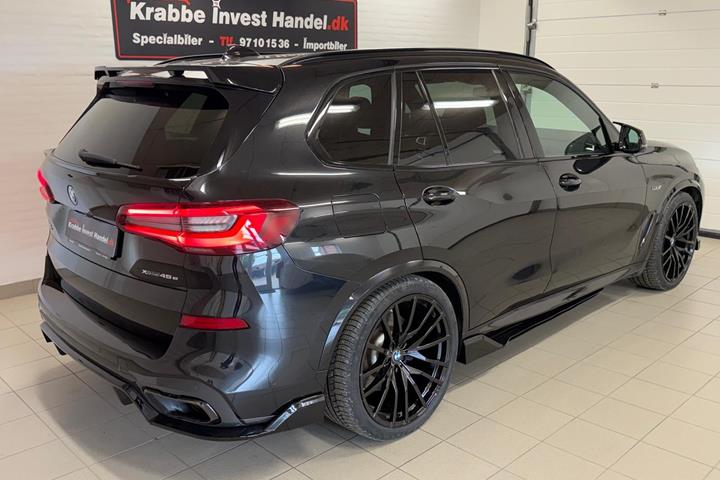 Sort BMW X5 fra 2022