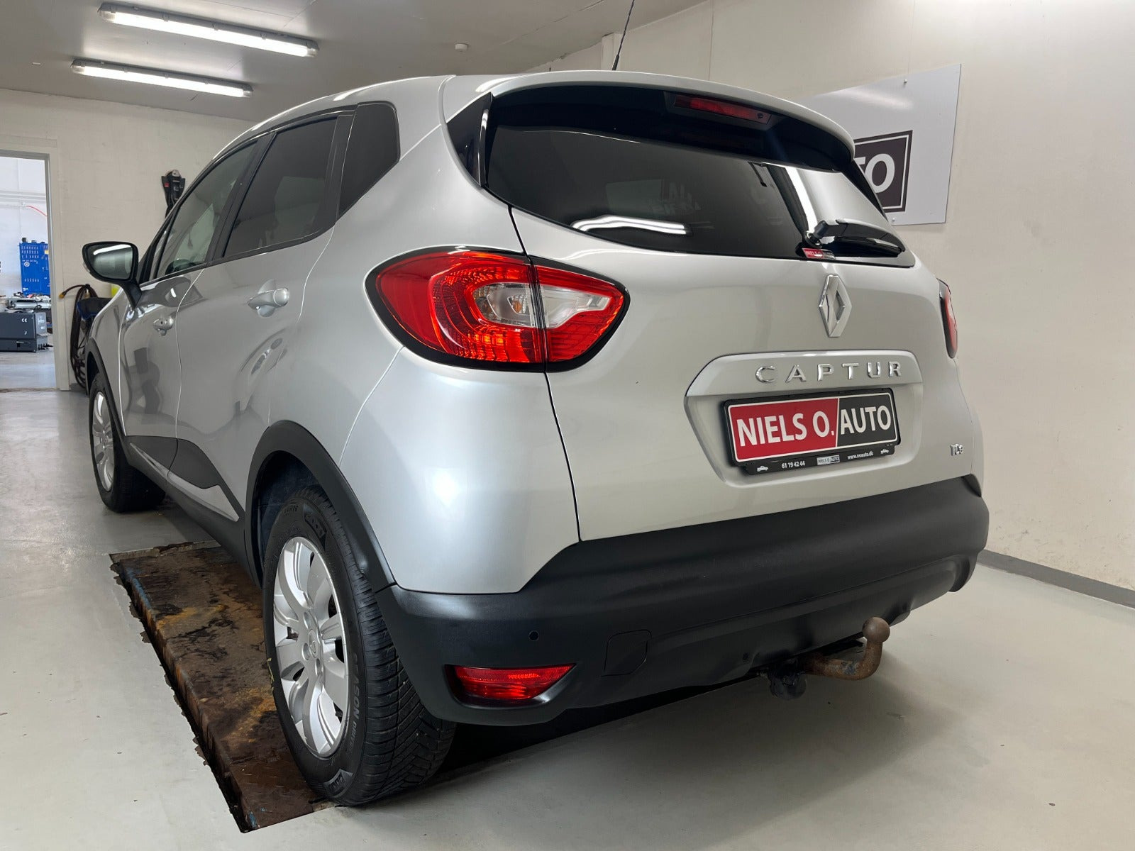 Sølv Renault Captur fra 2015