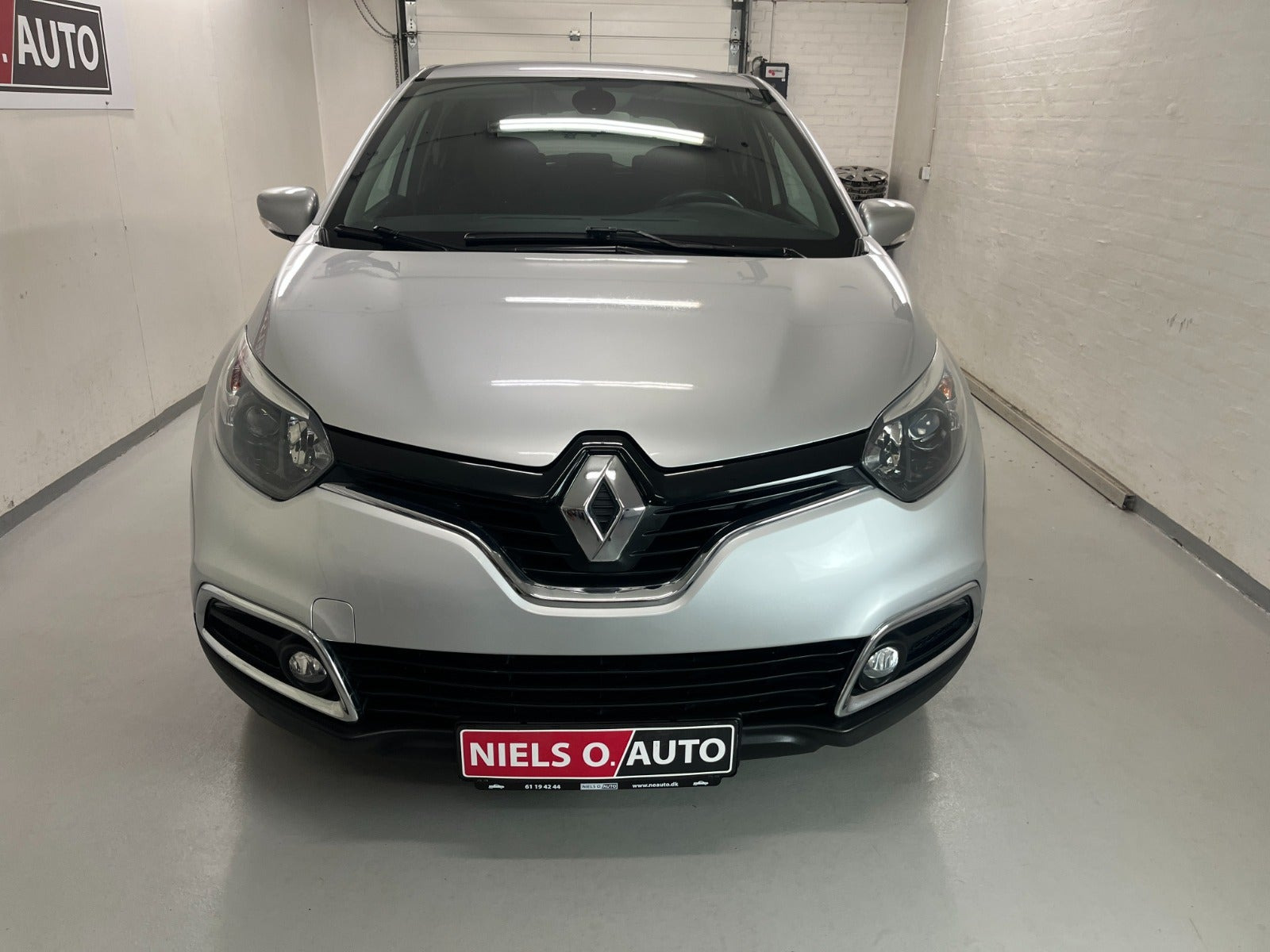 Sølv Renault Captur fra 2015
