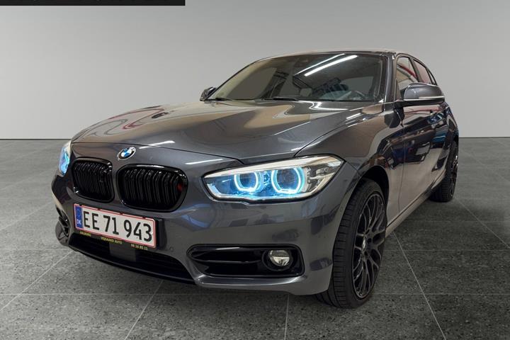 Grå BMW 120i fra 2017 set udefra