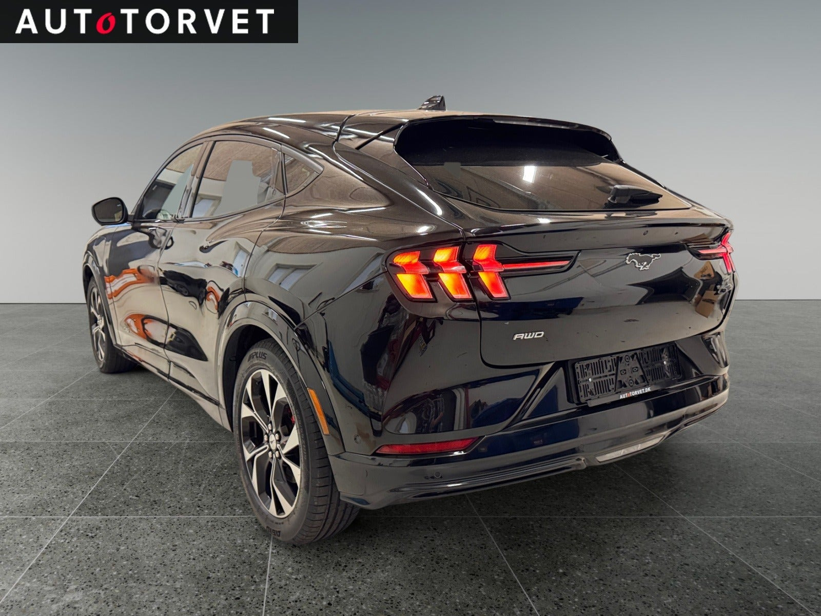 Sort Ford Mustang Mach-E fra 2022