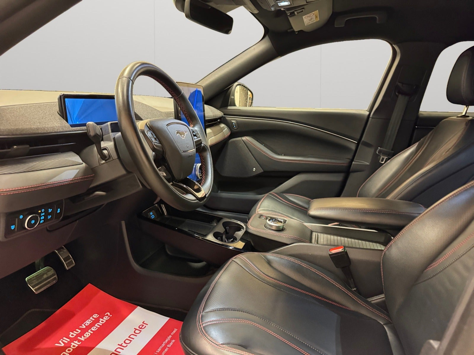 Sort Ford Mustang Mach-E fra 2022