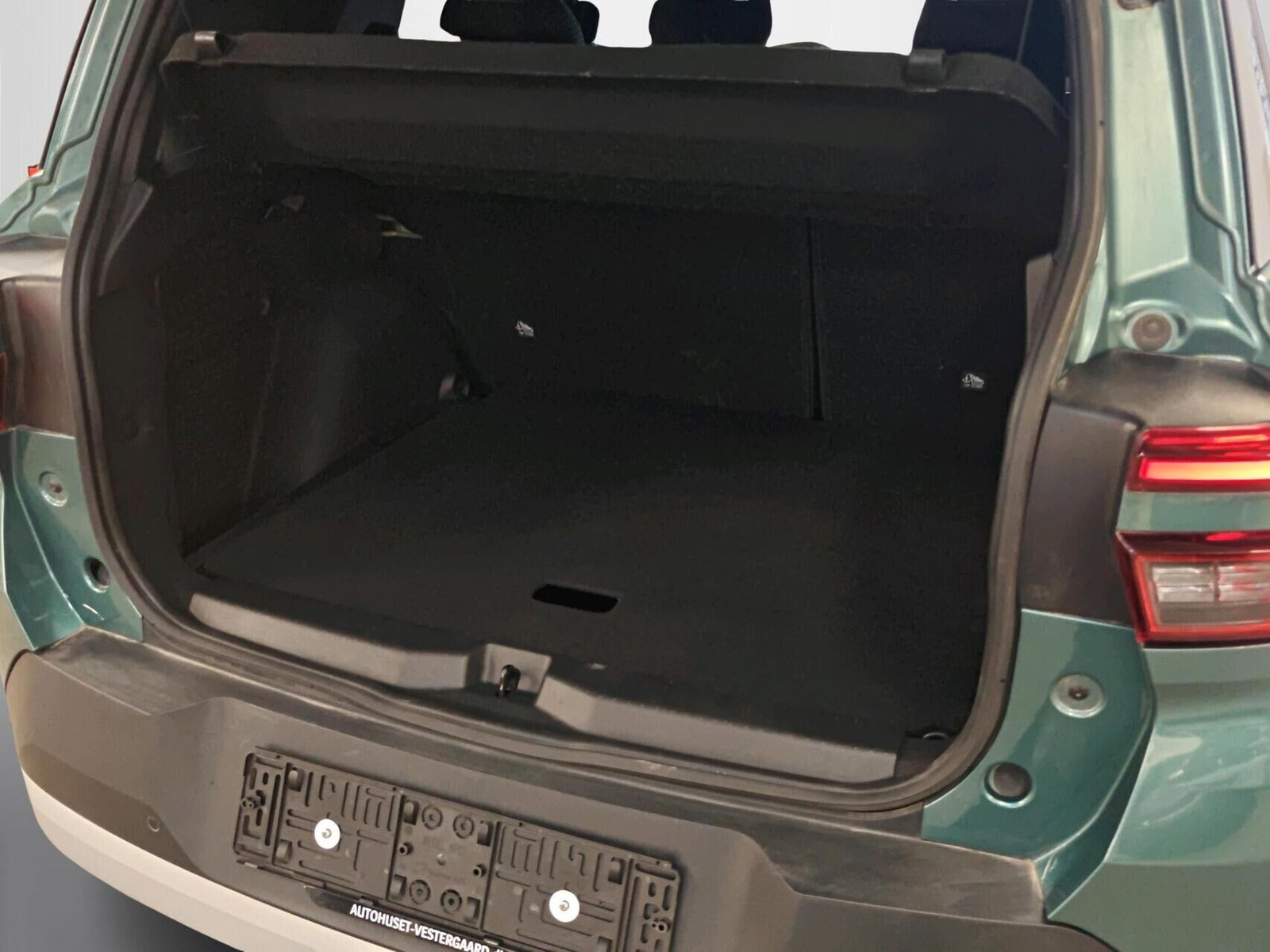 Grøn Opel Frontera fra 2025