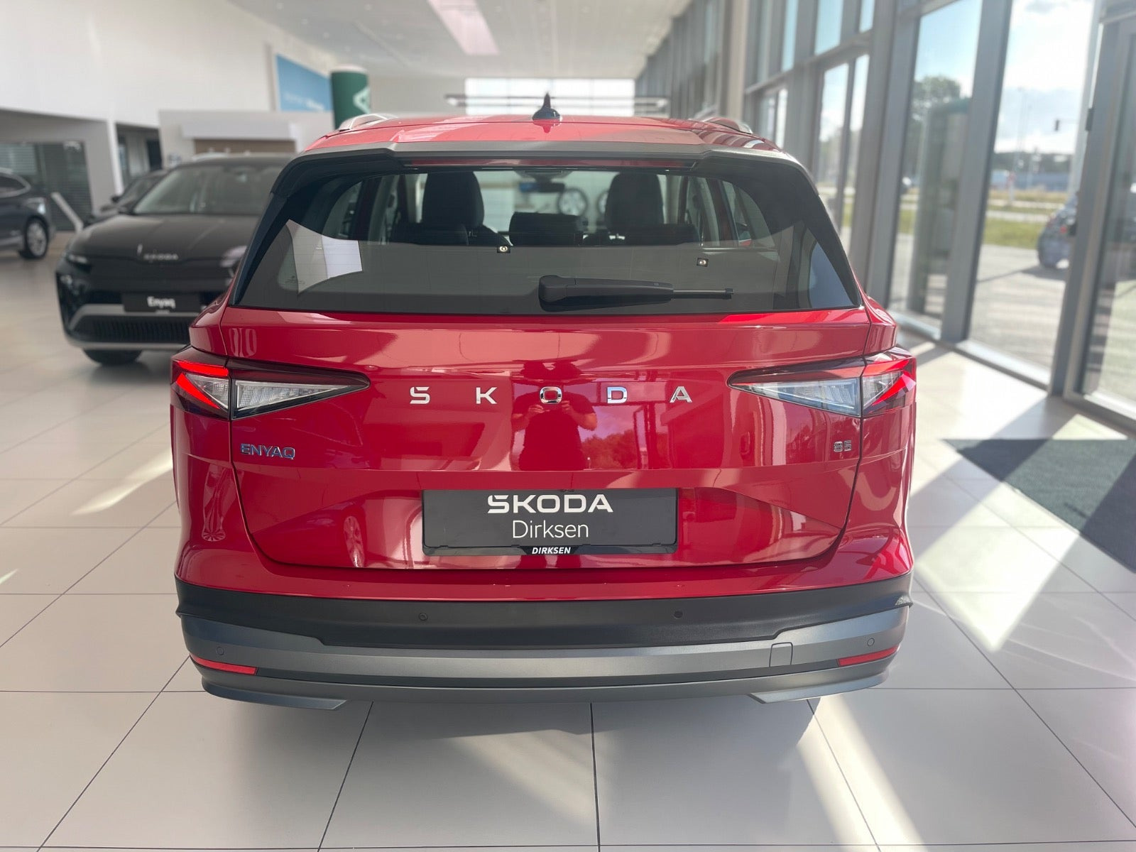 Rød Skoda Enyaq fra 2025
