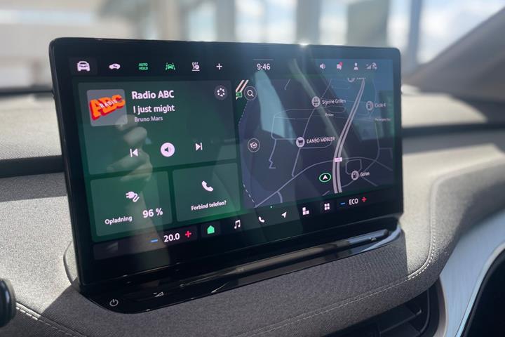 Rød Skoda Enyaq fra 2025