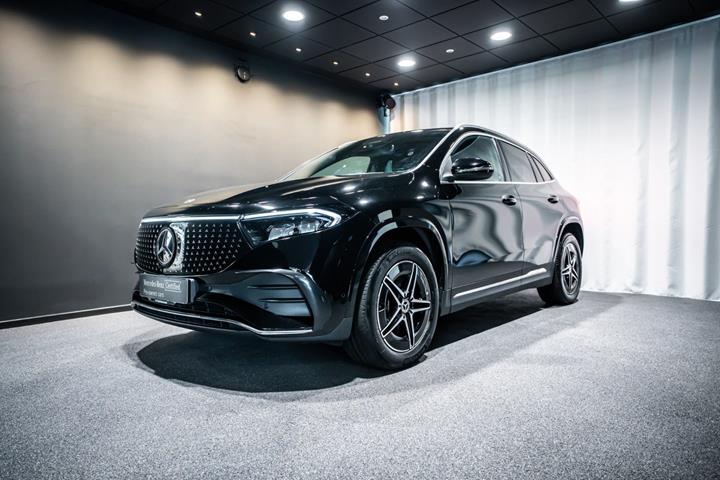 Sort Mercedes EQA350 fra 2025