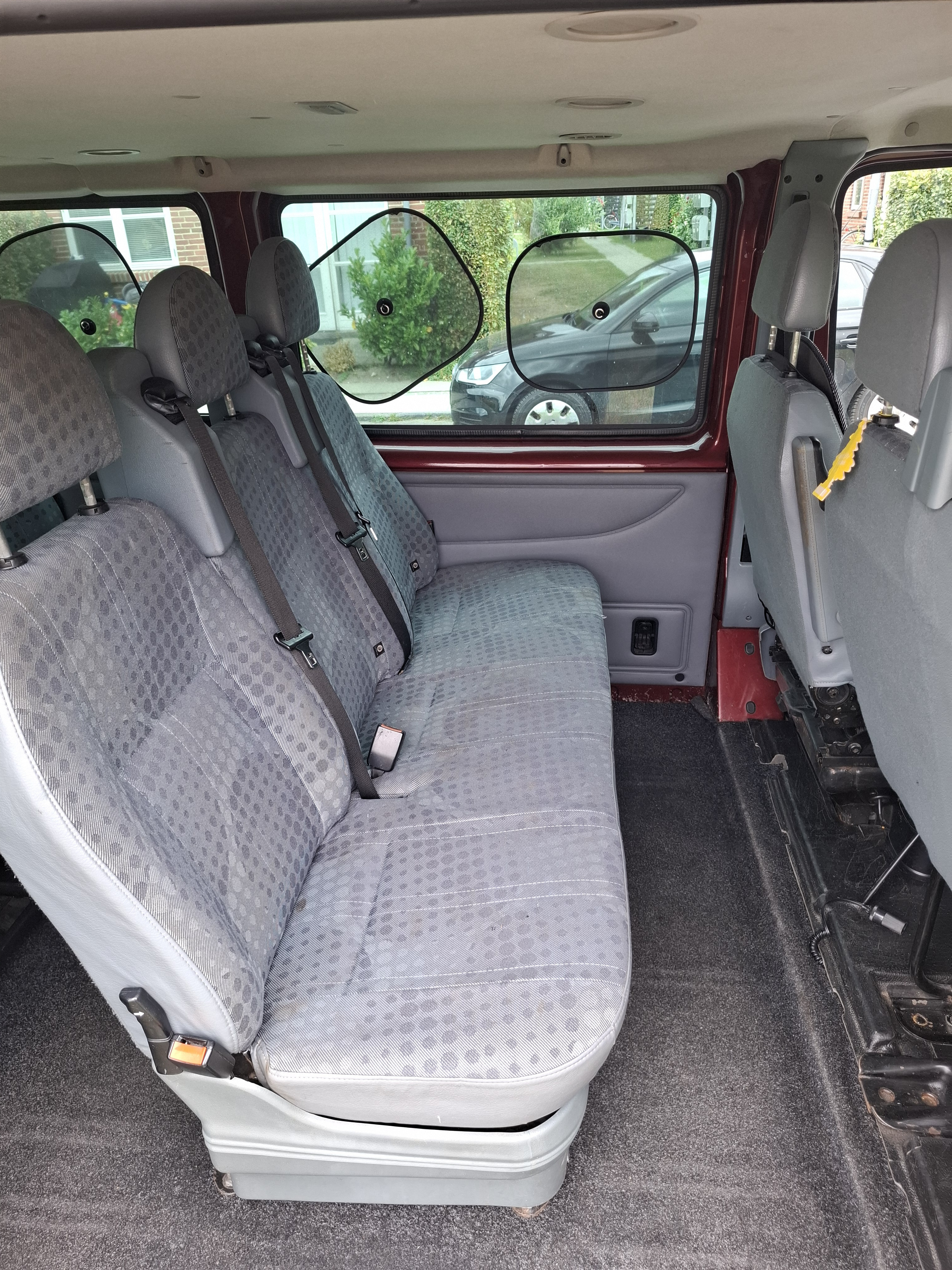 Rød Ford Transit fra 2009