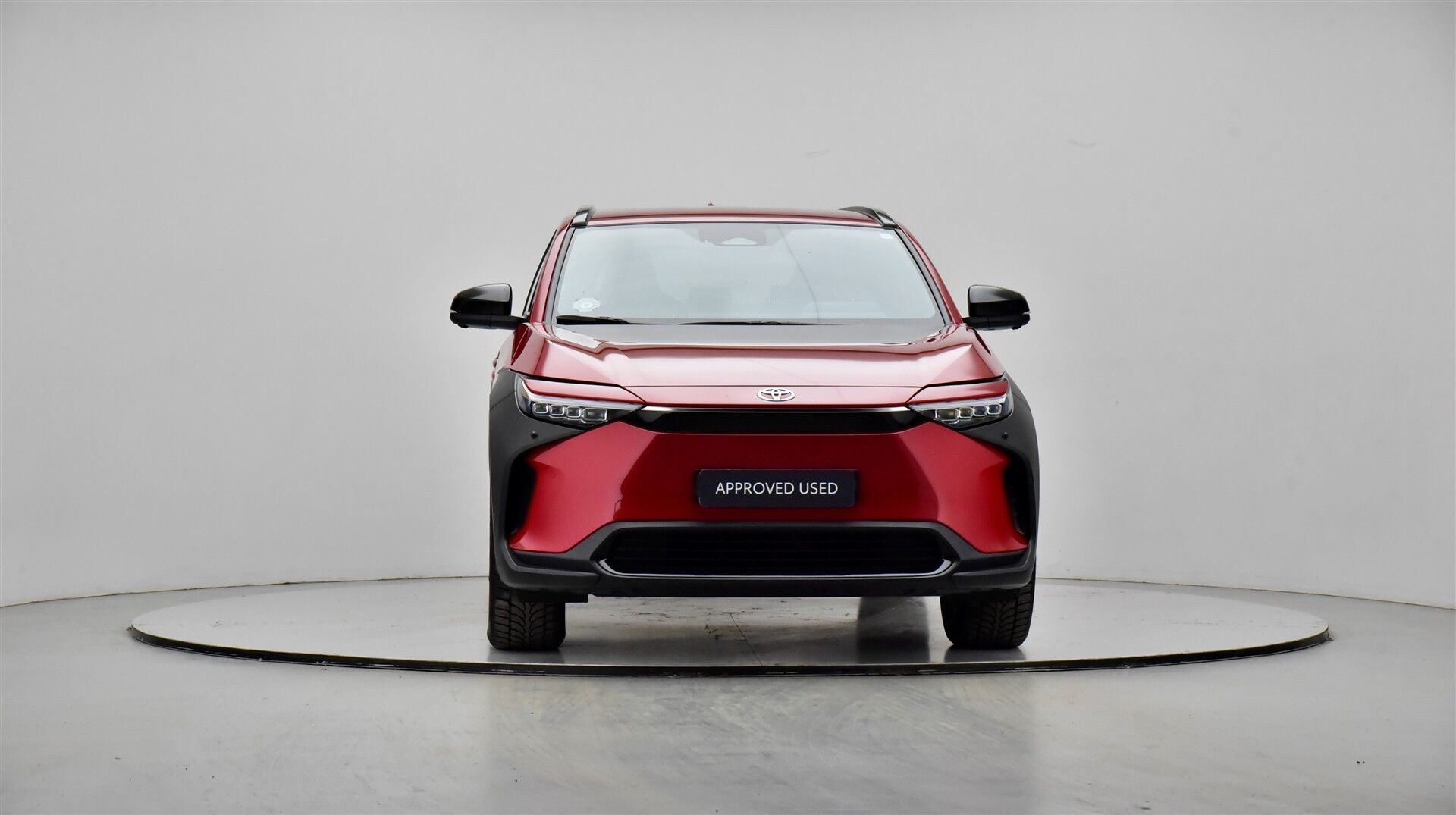 Rød Toyota BZ4X fra 2024