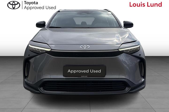 Grå Toyota BZ4X fra 2024