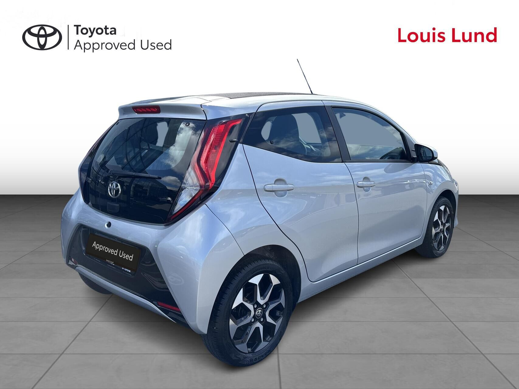Sølv Toyota Aygo fra 2020