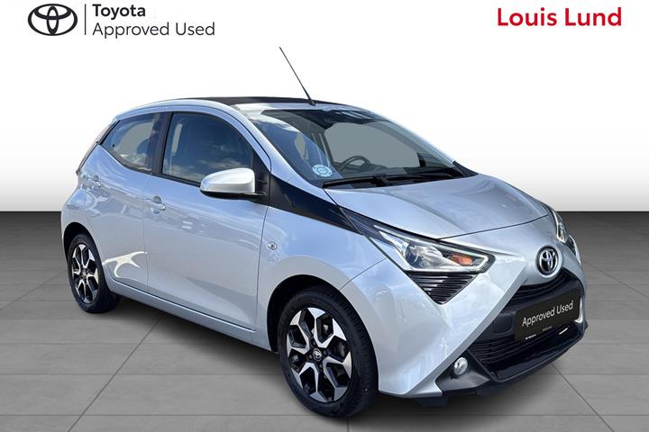 Sølv Toyota Aygo fra 2020