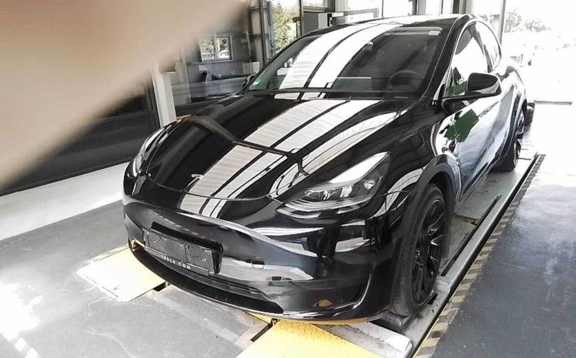 Tesla Model Y EL RWD 299HK 5d Aut.
