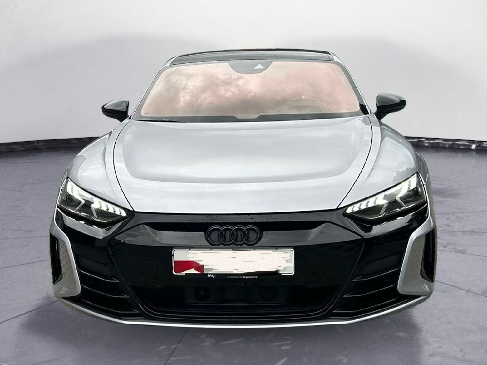 Sølv Audi RS e-tron GT fra 2022