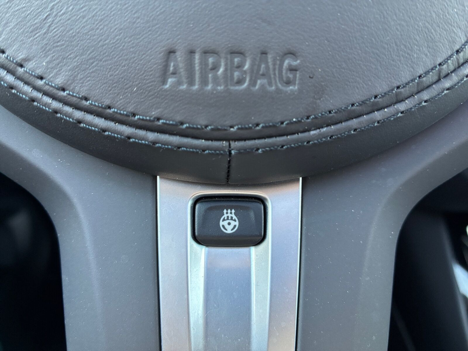 Grå BMW iX3 fra 2024
