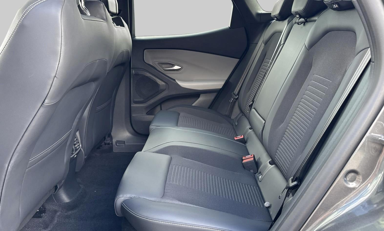 Grå Ford Explorer fra 2025