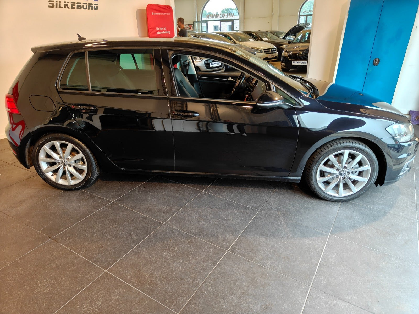 Sort VW Golf VII fra 2017