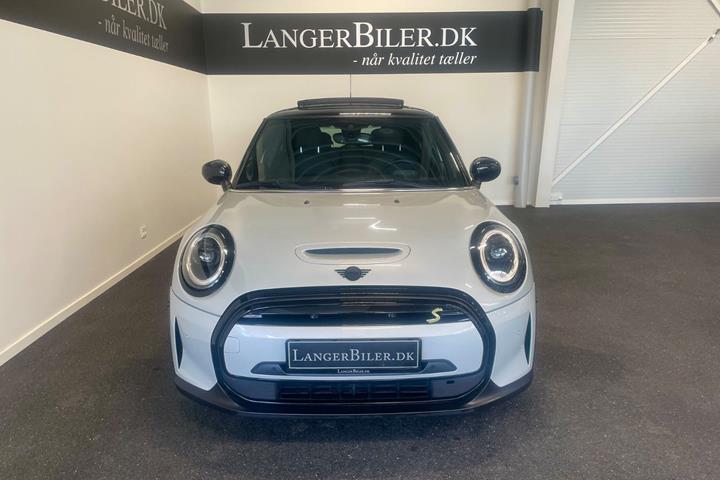 Sølv Mini Cooper SE fra 2022
