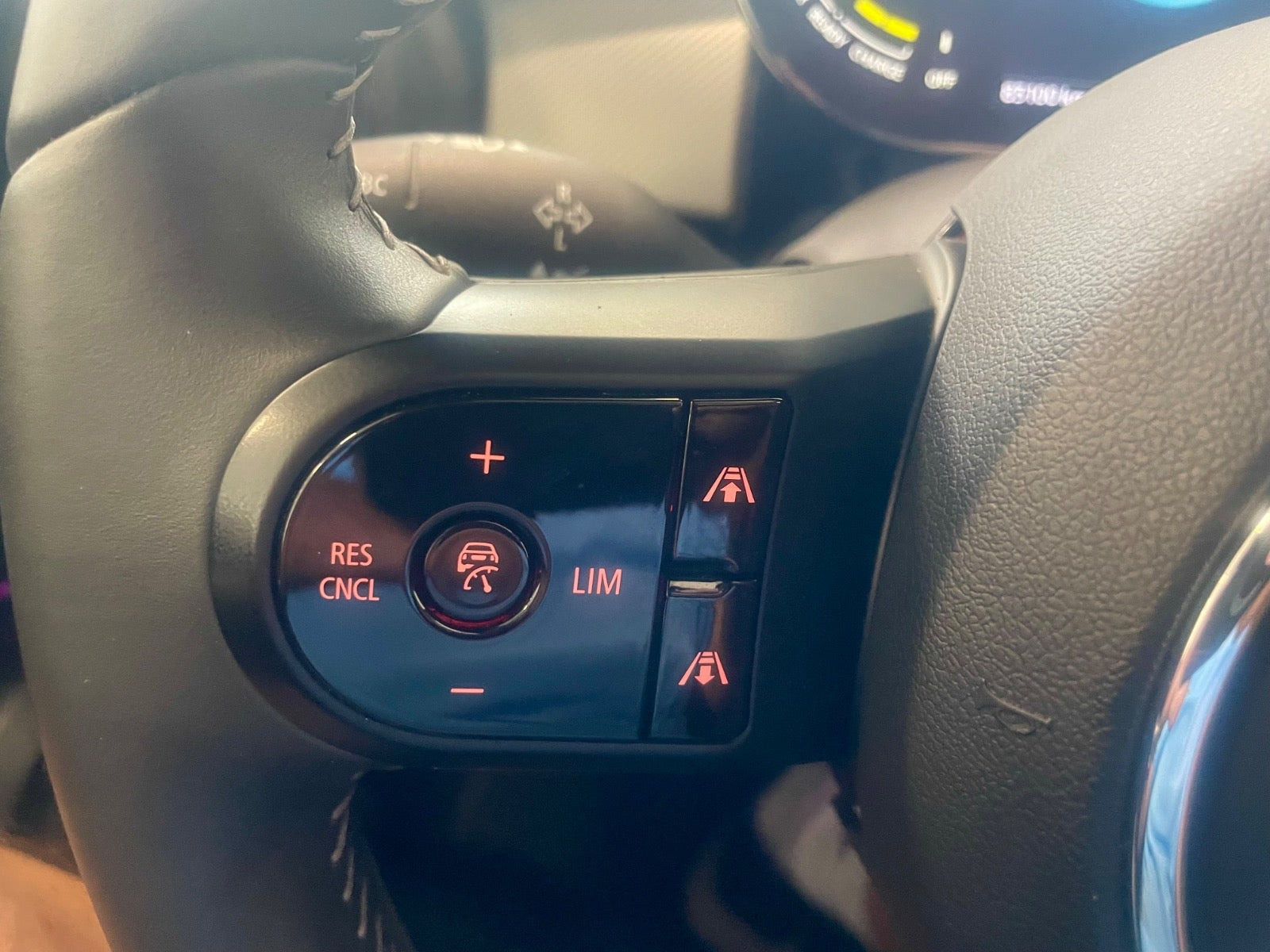 Sølv Mini Cooper SE fra 2022