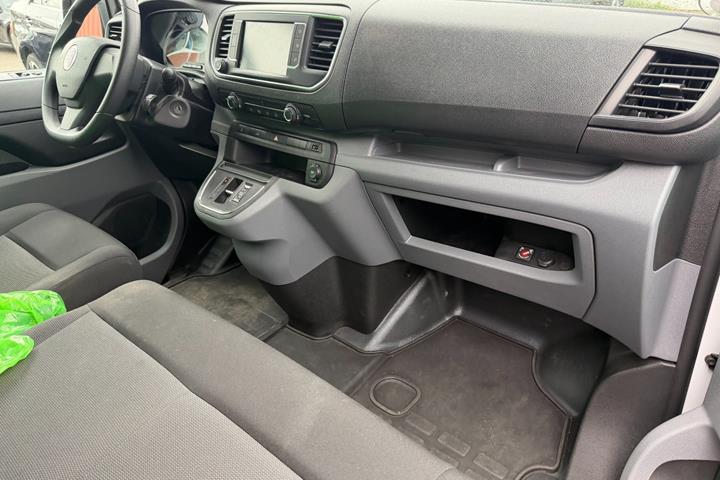Hvid Fiat Scudo E fra 2024