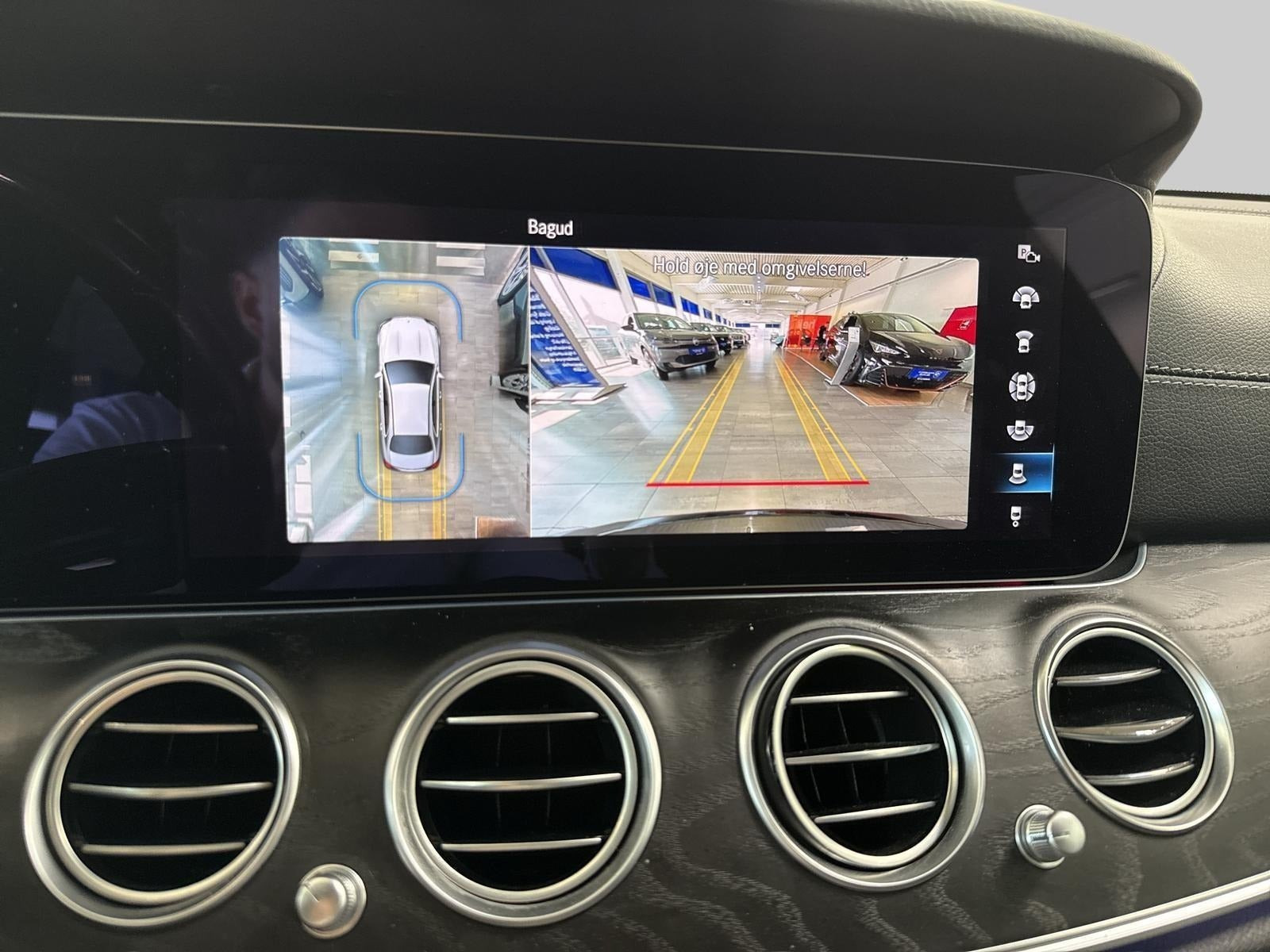 undefined Mercedes E300 de fra 2021