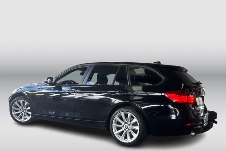 undefined BMW 320d fra 2015